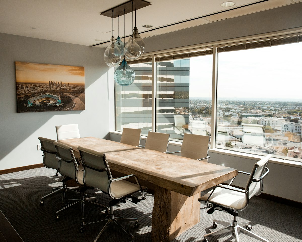 Private boardroom, Dubai skyline